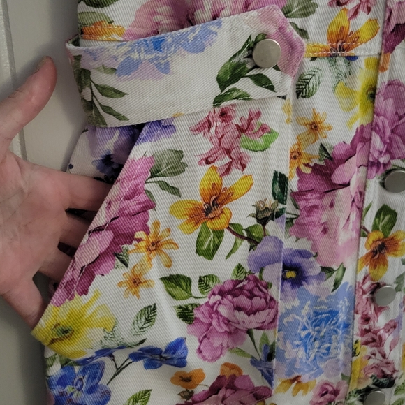 NWT Olivaveous Eternal Spring Floral Print Utility Mini Dress Button Front MD - Picture 10 of 16